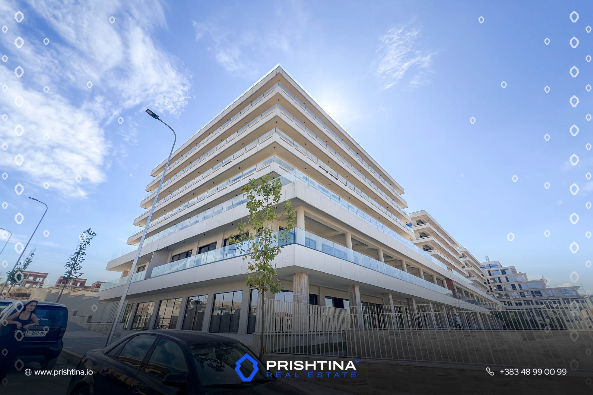 Banesë me qira 124m² + 40m² në Marigona Hill - Image 1