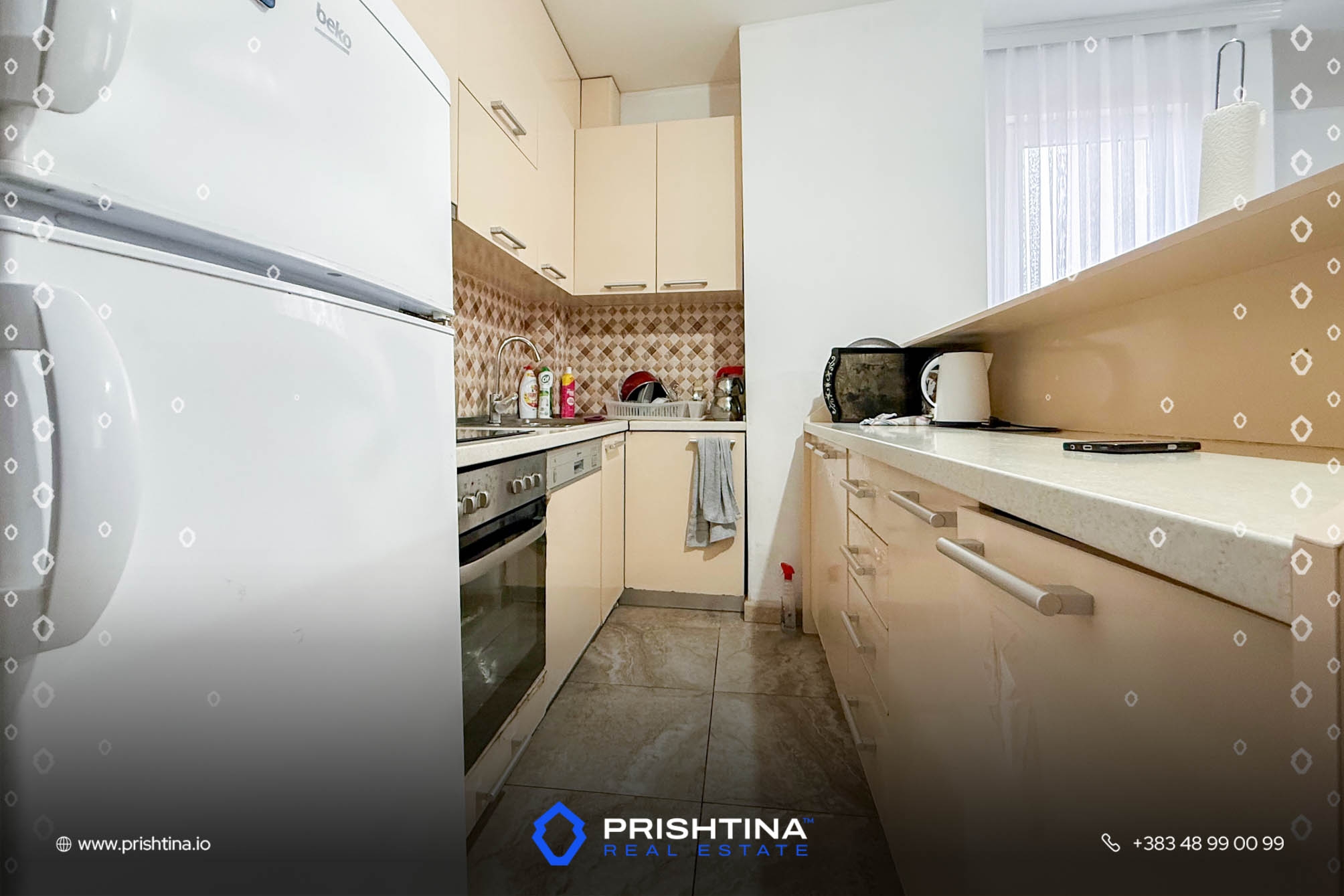 Banesë në shitje 75m² në Tophane - Image 2